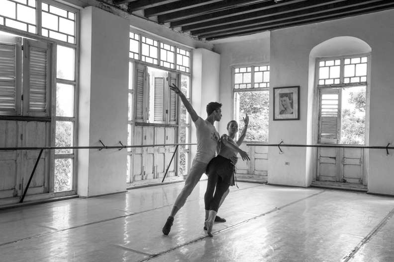 Bailarines de la compañía de danza de Laura Alonso, en un ensayo